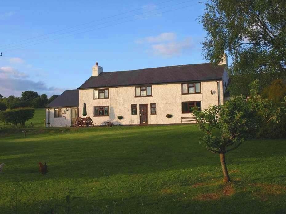 Maeswalter Hotel Brecon Exterior foto